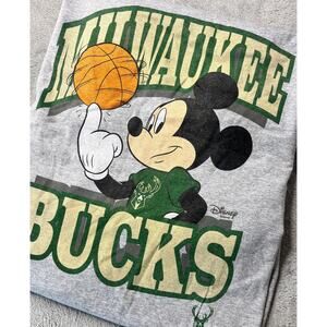 disney x junk food‎ milwaukee bucks tshirt Size Xl